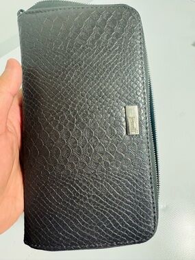Handheld Zip Wallet - Black Faux Croc